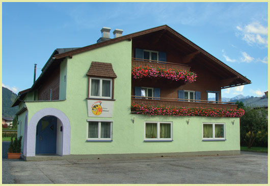 Pension Miracle Zell am See Exteriör bild